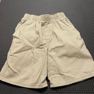🔴 4 for $20 Boys khaki shorts